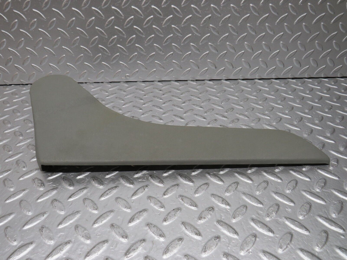 32329 Mercedes-Benz S124 300TE Front Right Electric Seat Cover Trim 1249182030