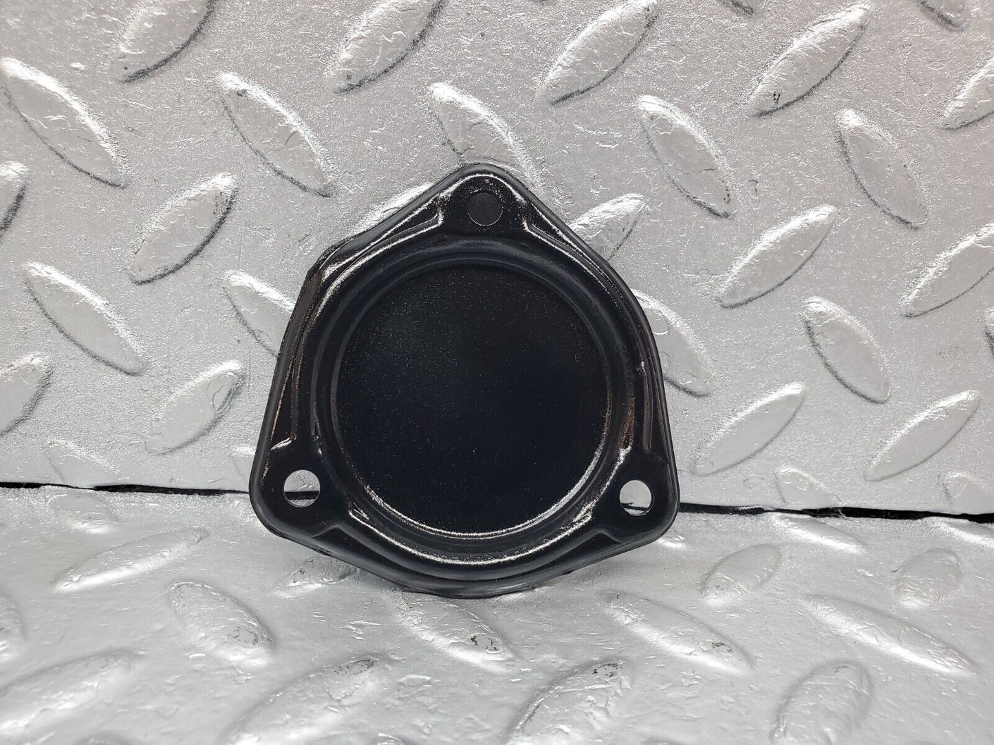 44823 Mercedes-Benz W124 220E Camshaft Access Cover Plate
