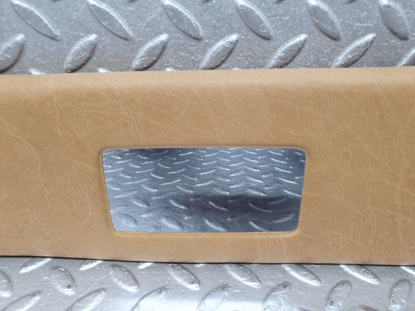 41392 Mercedes-Benz W124 200E Sun Visor Left Side Palomino