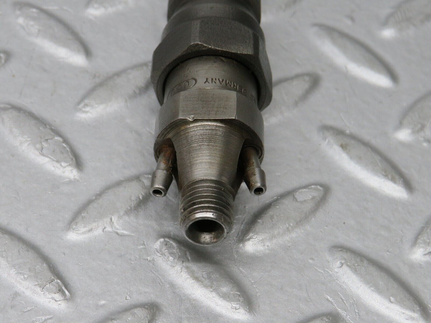 35891 Mercedes-Benz 240D OM616.912 Diesel Fuel Injector Bosch KCA30S35/4