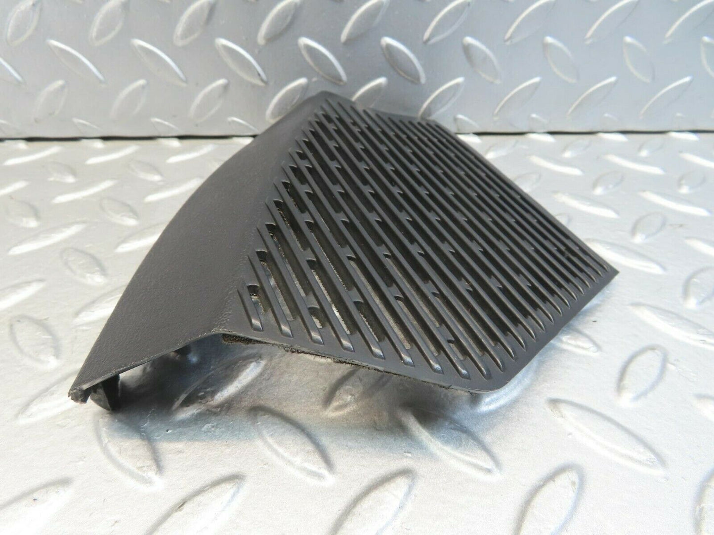11490 Mercedes-Benz C123 230CE Coupe Right Speaker Cover Black 1236802807