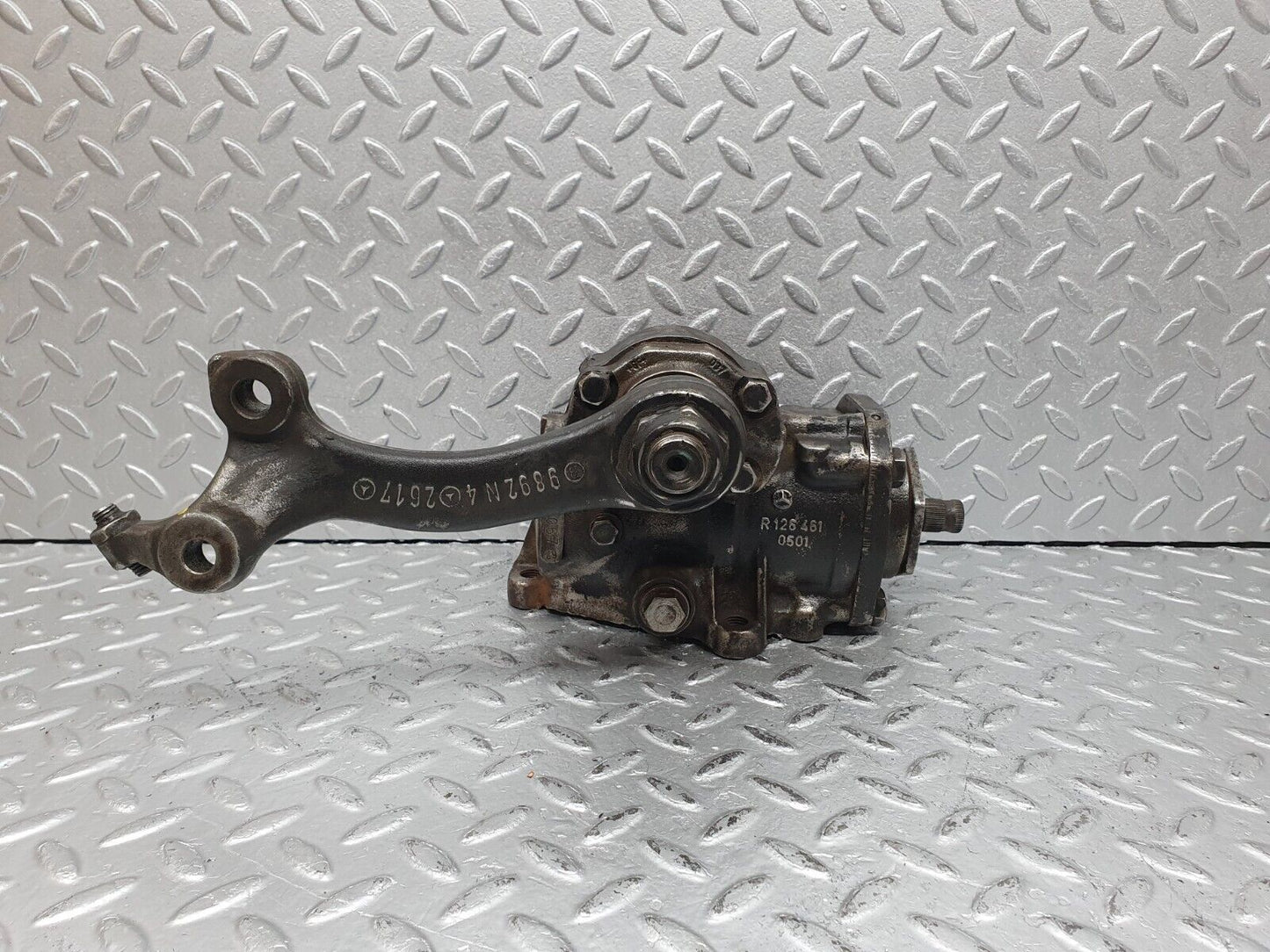 41223 Mercedes-Benz W126 300SE Steering Box 1264610501