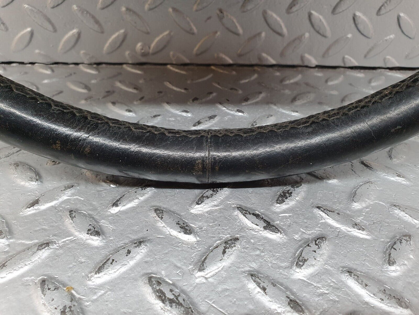 41182 Mercedes-Benz W126 300SE Leather Steering Wheel 1264640017