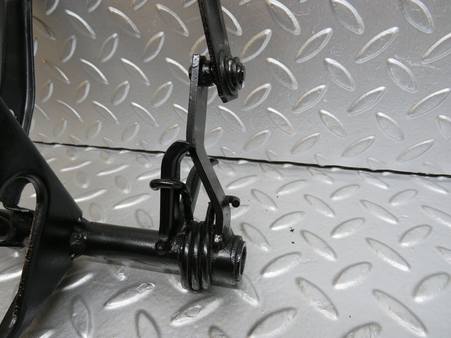 29970 Porsche 924 Headlight Lift Linkage Pivot Bar Rod