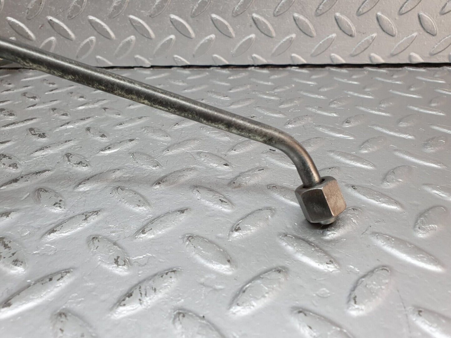 41238 Mercedes-Benz W126 300SE Fuel Pipe Line