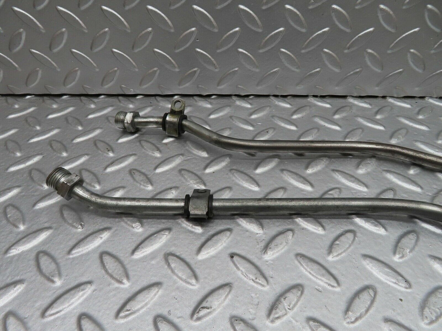 21598 Mercedes-Benz W126 300SE Gearbox Oil Pipe Hose
