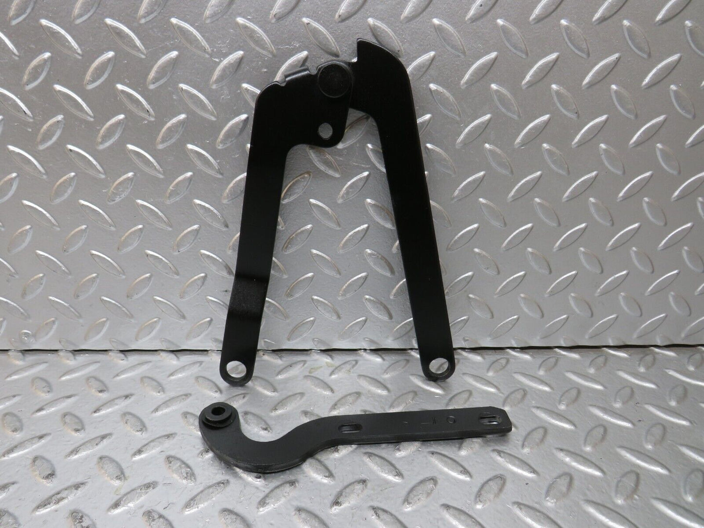 23835 Mercedes-Benz C107 450SLC Coupe Bonnet Hinge Left Side
