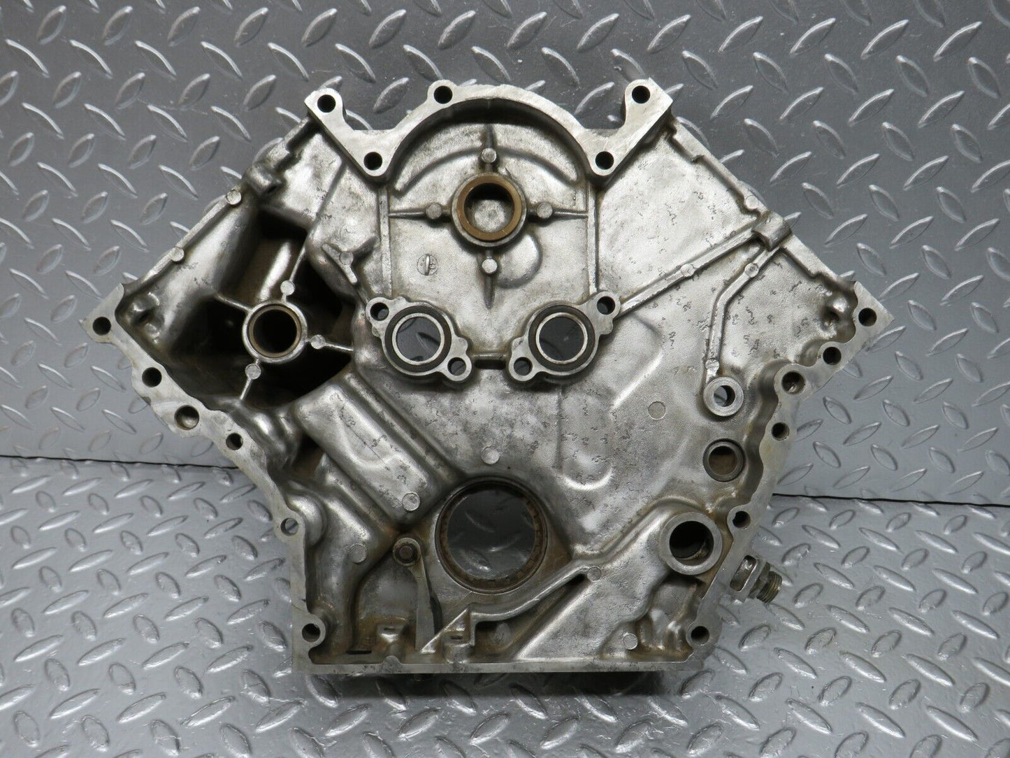 32965 Mercedes-Benz C107 R107 450 V8 Timing Chain Cover 1170151001