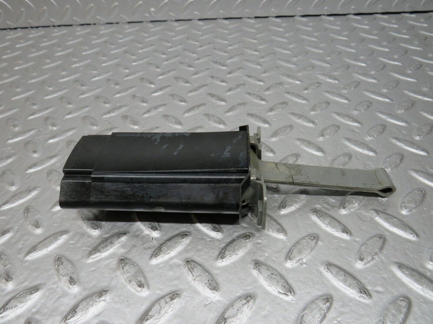 31798 Mercedes-Benz W201 190LE 1.8L Door Safety Check Strap