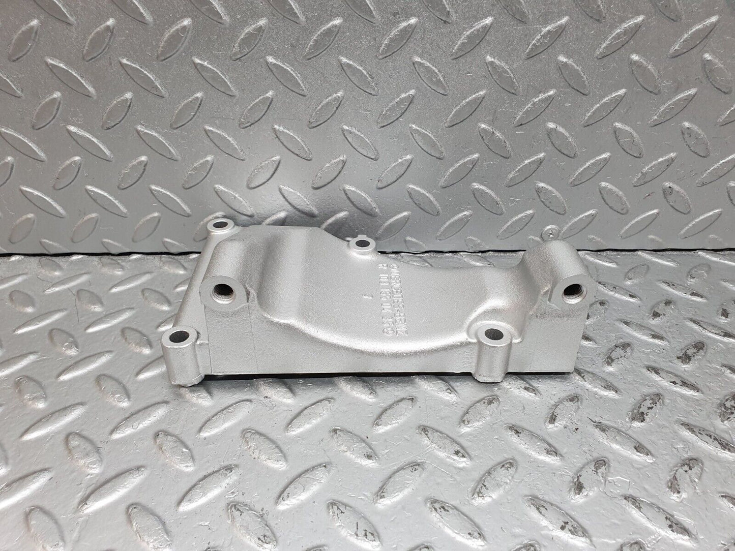 41214 Mercedes-Benz W126 300SE Alternator Generator Bracket 1031550435