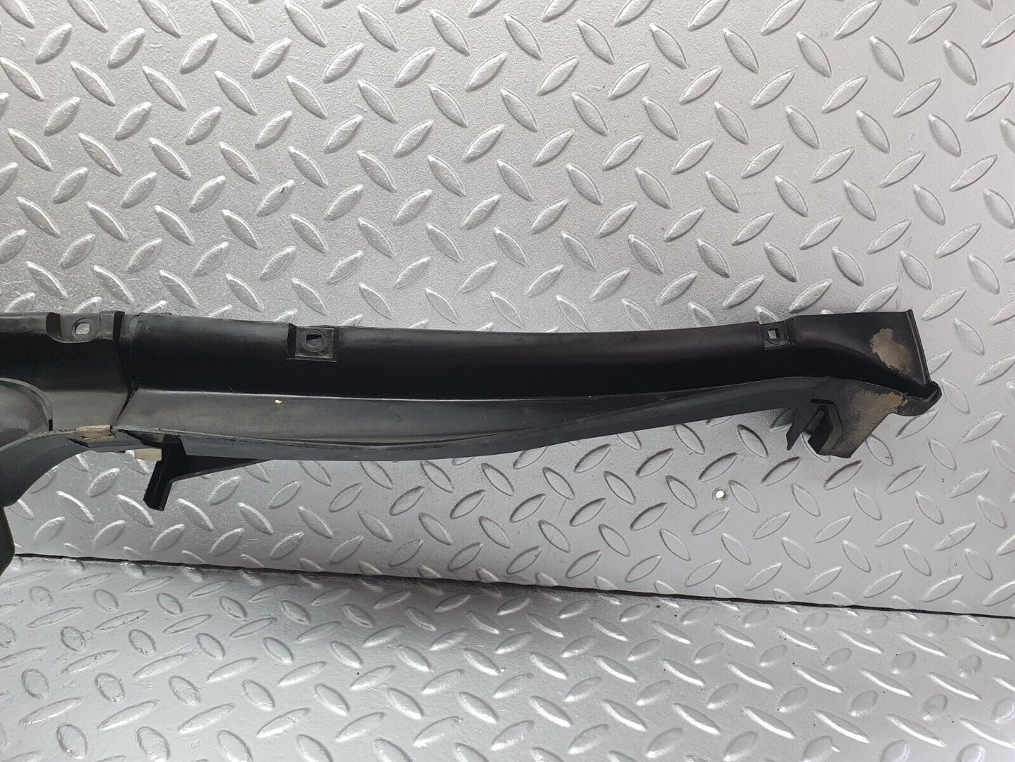 41454 Mercedes-Benz W124 200E Wiper Mechanism Cover Panel 1246280067 1246283707 1246202667 1246200978