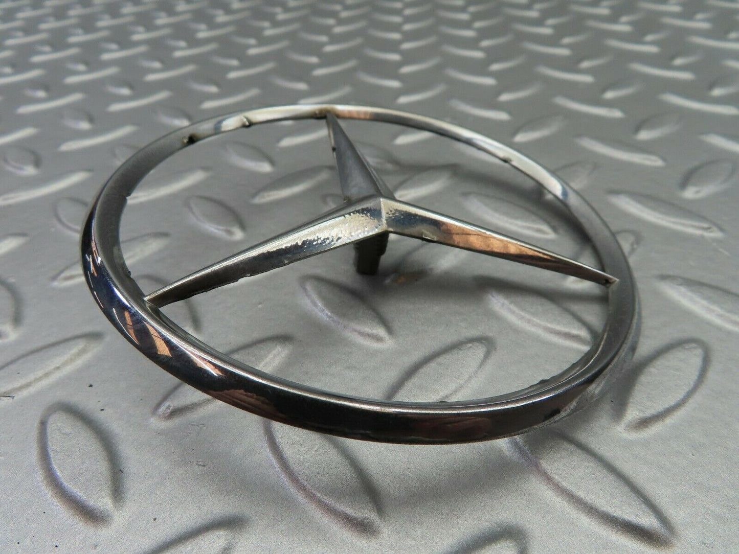6404 Mercedes-Benz W126 380SE Trunk Boot Lid Emblem  1267580058