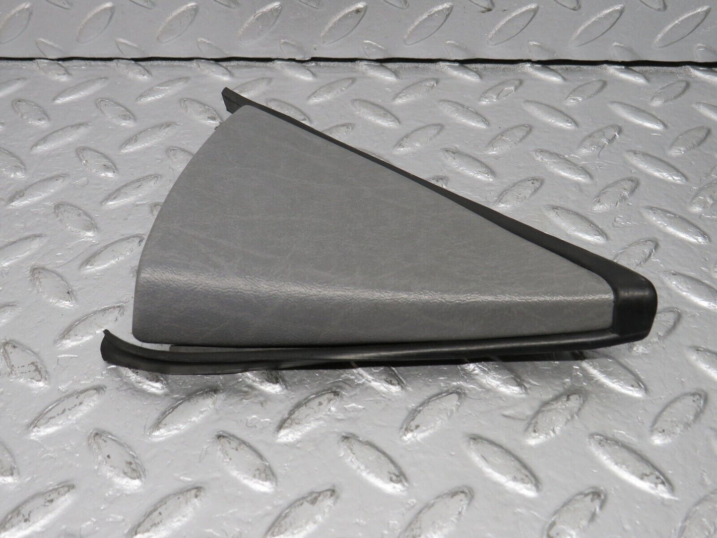39584 Mercedes-Benz R129 320SL Coupe Mirror Triangle Cover Right Grey 1297250811