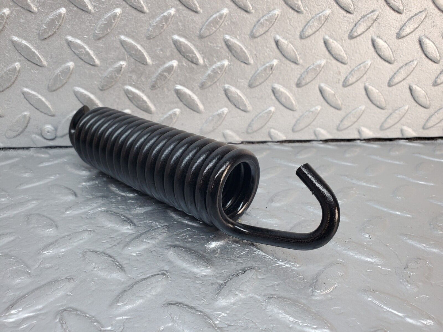 45951 Mercedes-Benz W126 420SE Bonnet Hinge Spring