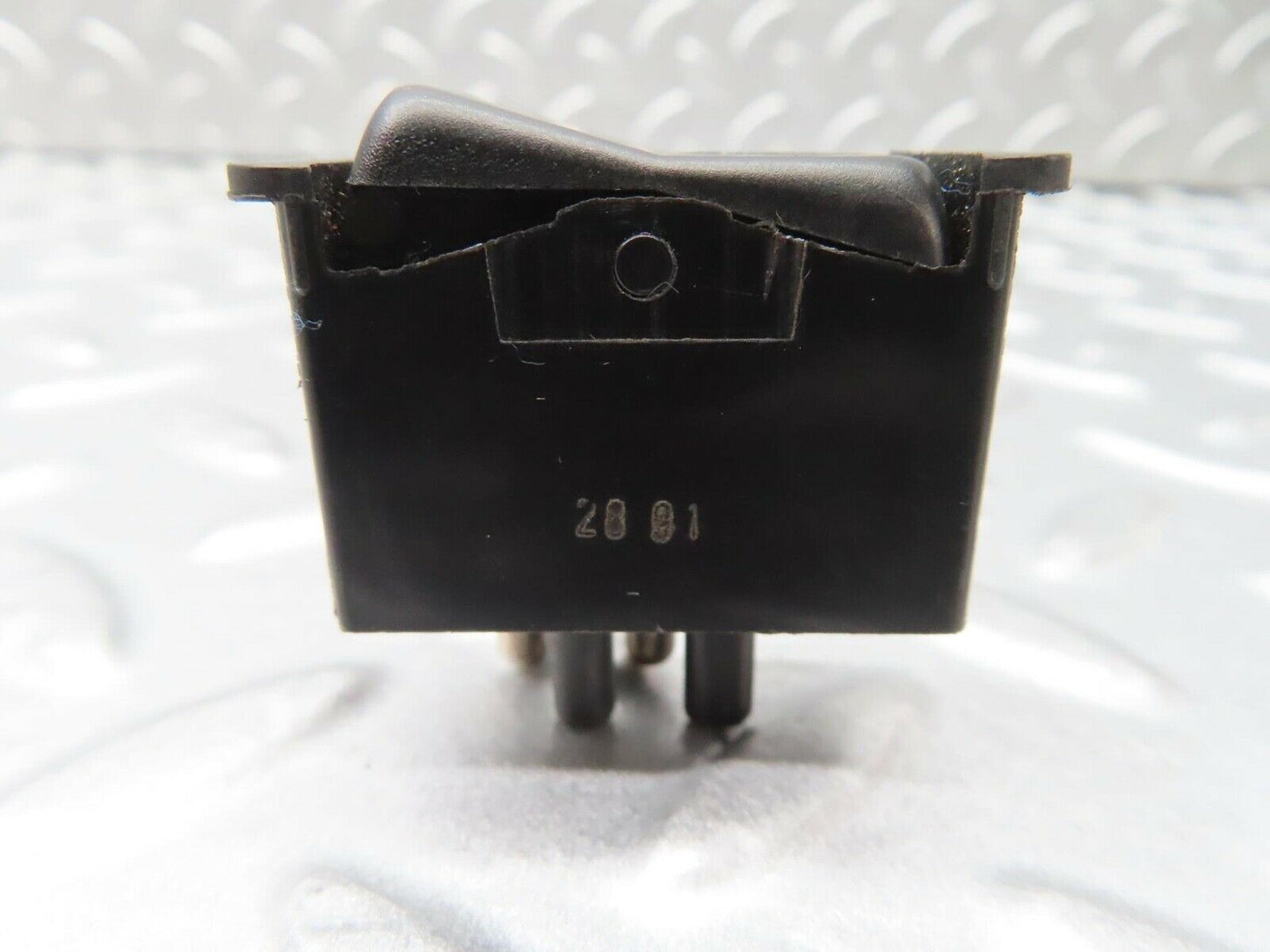14650 Mercedes-Benz W201 190E Interior Dome Light Switch 0008205810