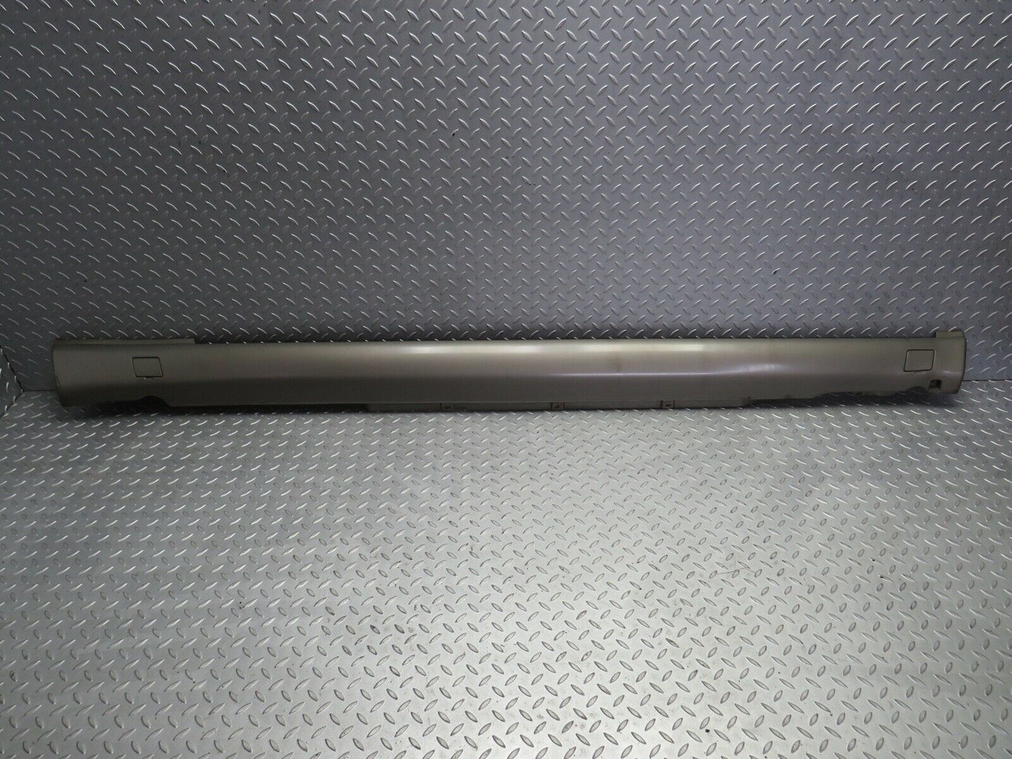 21811 Mercedes-Benz W126 300SE Side Skirt Left Side 1266904940