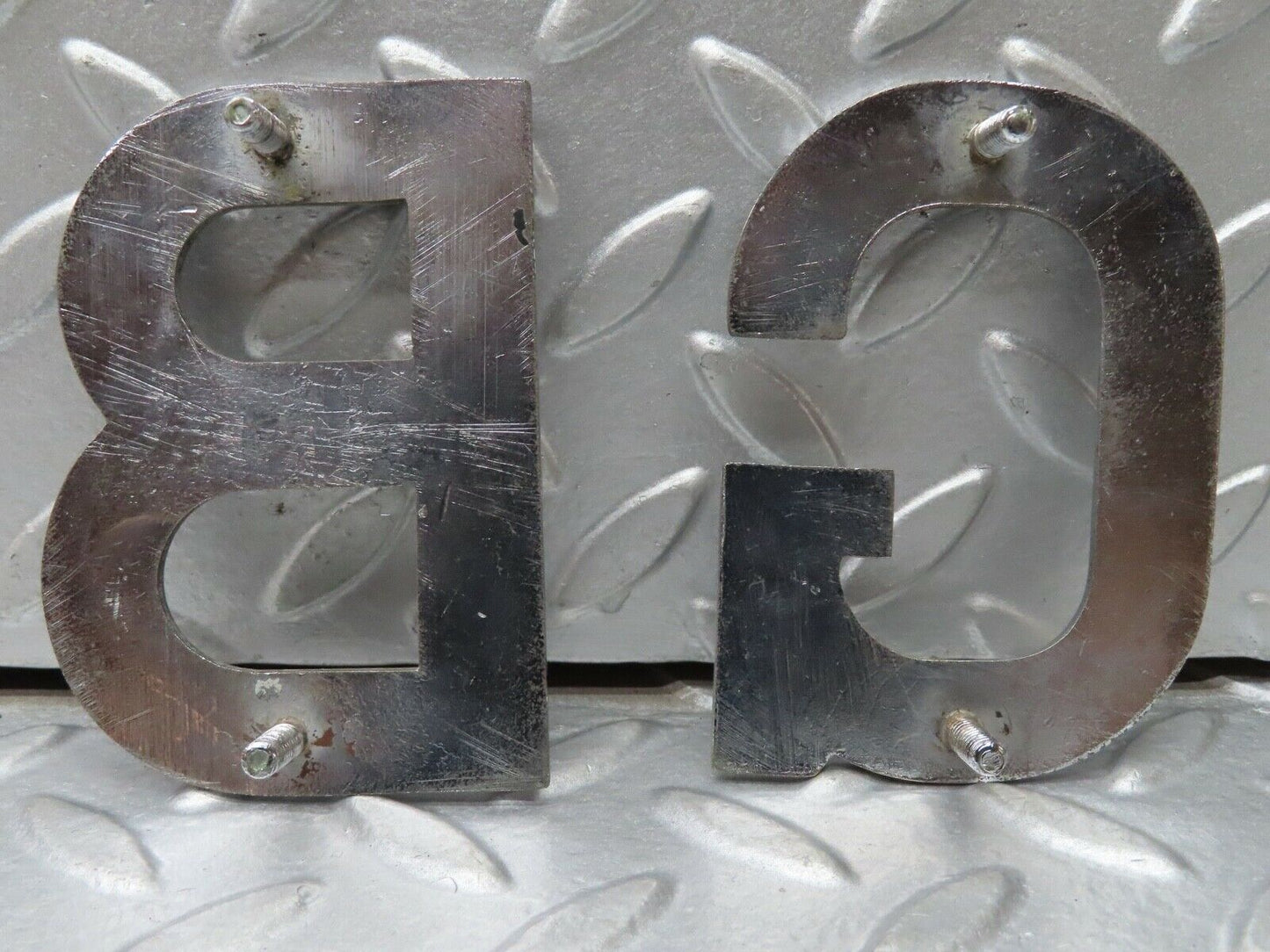 18711 Mercedes-Benz W120 W121 Ponton GB Chrome Boot Badge