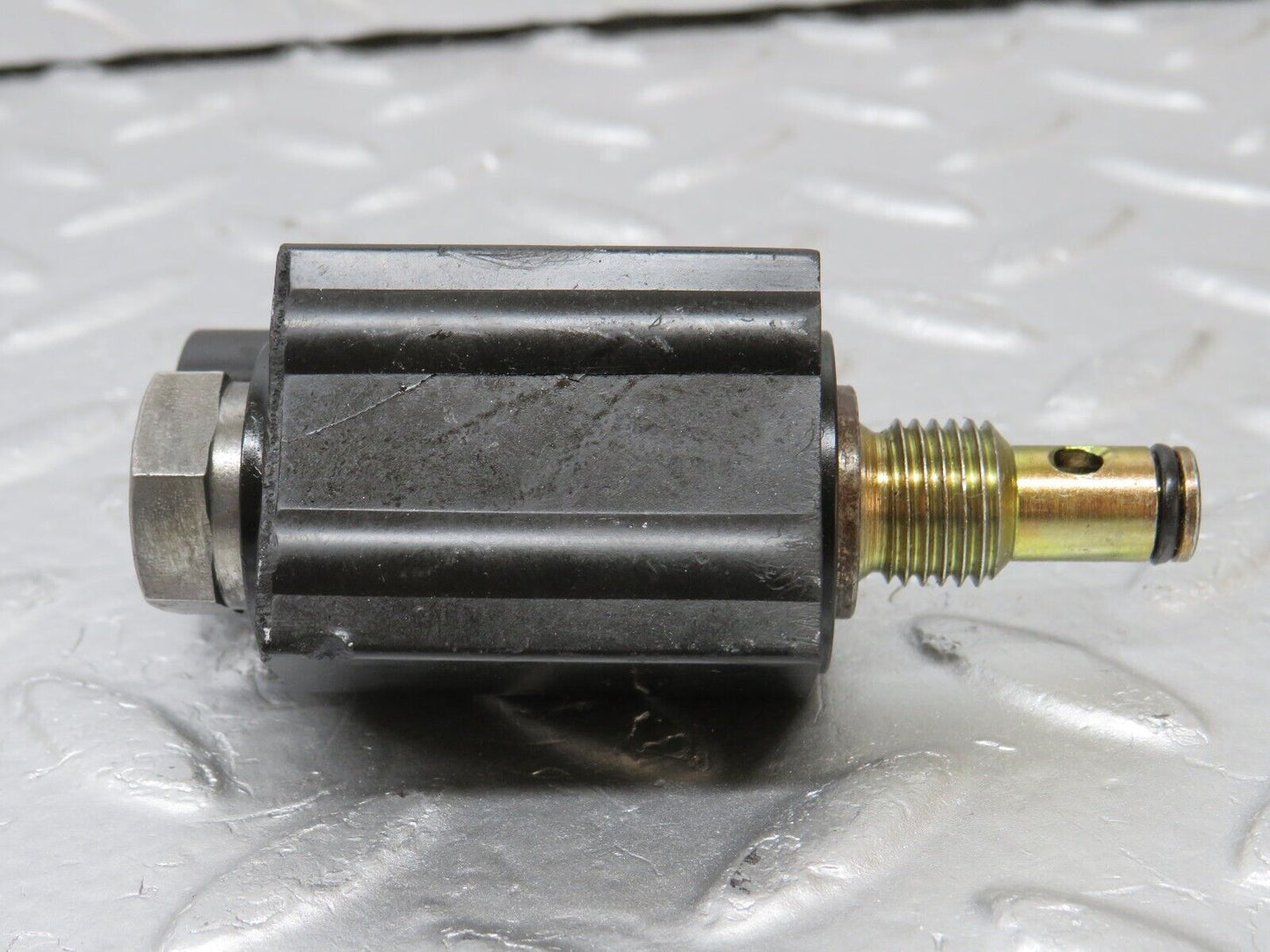 34574 Mercedes-Benz C126 380SEC Automatic Gearbox Solenoid 722.310 0003041890