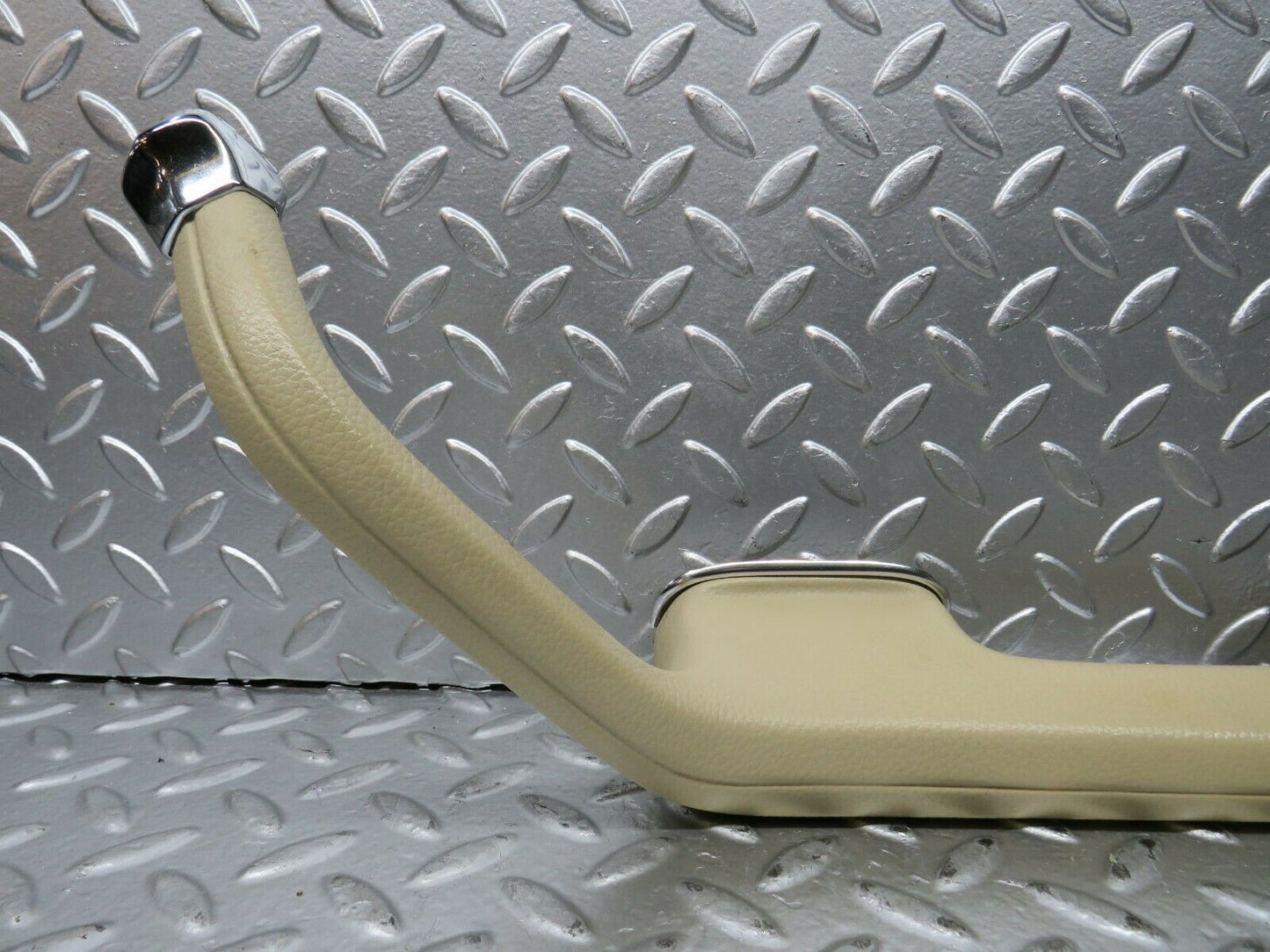 23439 Mercedes-Benz W114 280E Rear Right Interior Door Handle Cream
