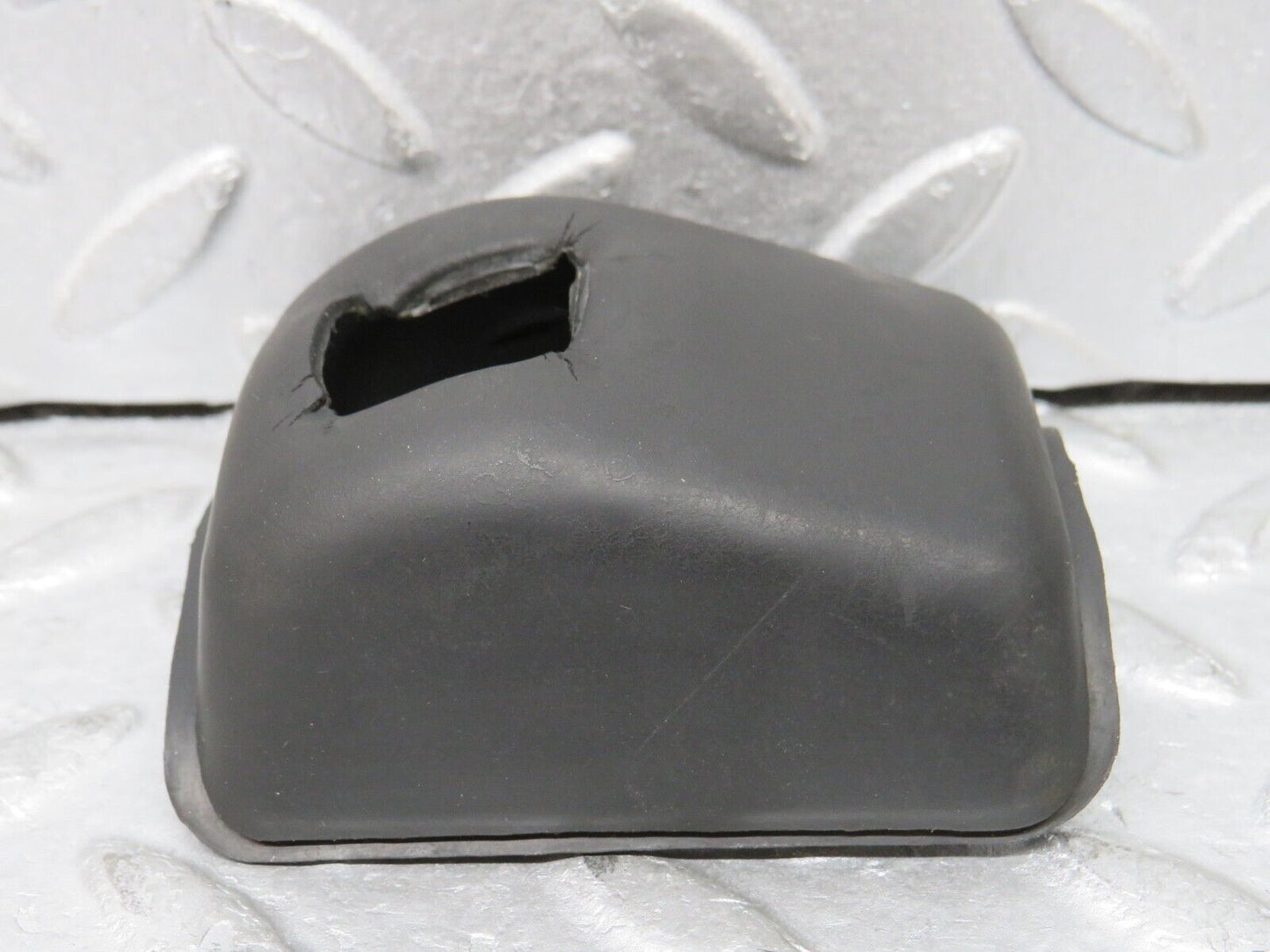 37436 Mercedes-Benz W109 300SEL Indicator Rubber Cover 1154620596