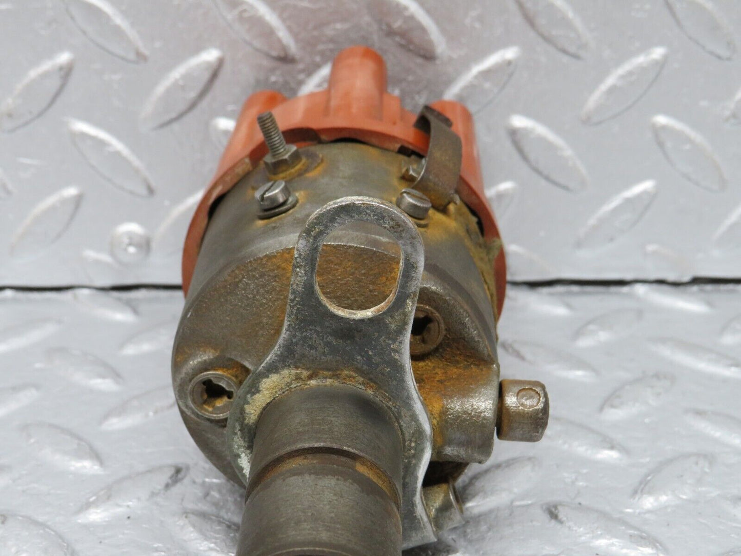 40364 Mercedes-Benz W110 230 Ignition Distributor Bosch 0231116038