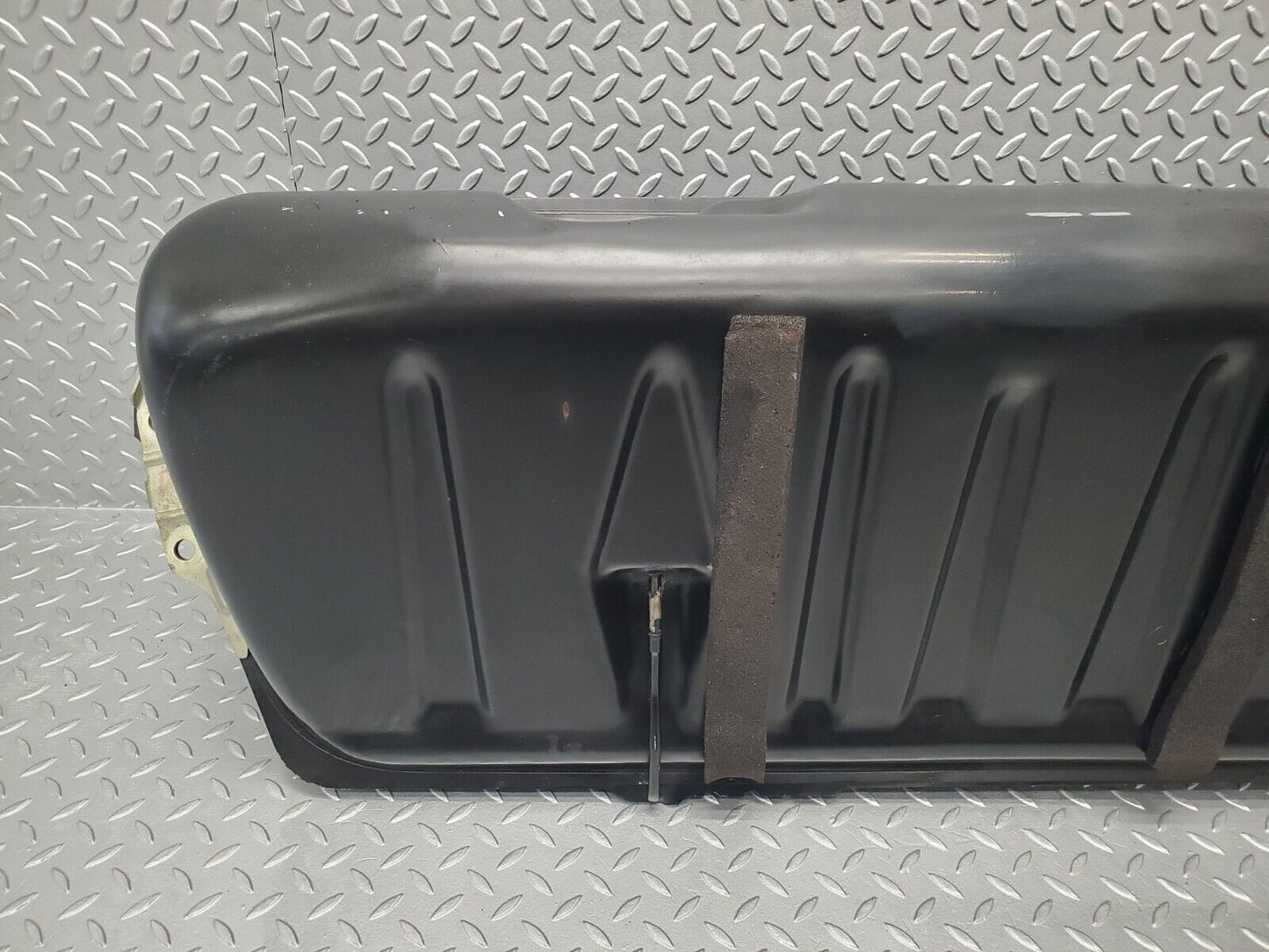 46063 Mercedes-Benz W126 420SE Fuel Tank
