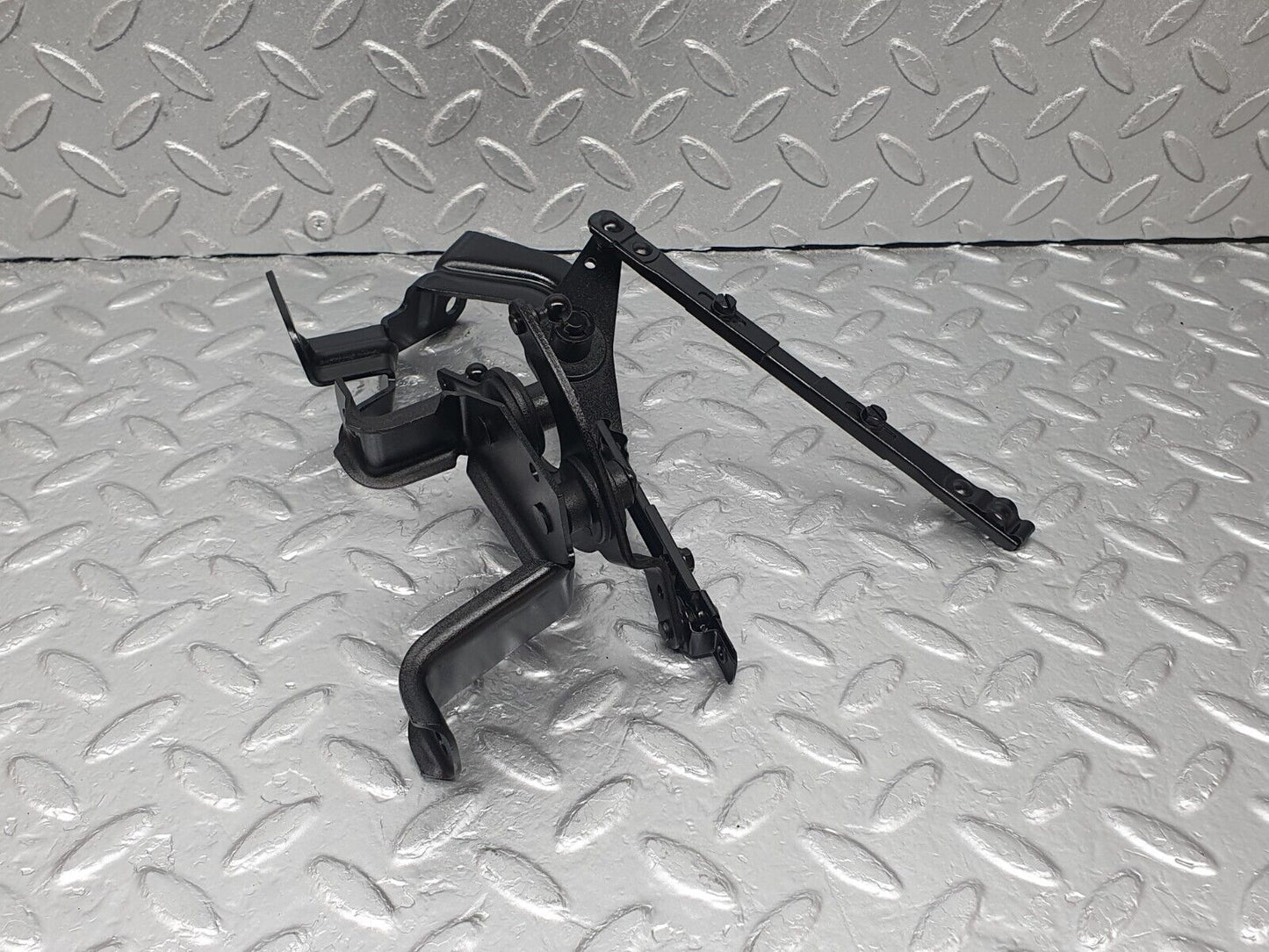 43568 Mercedes-Benz C126 380SEC Coupe Throttle Linkage