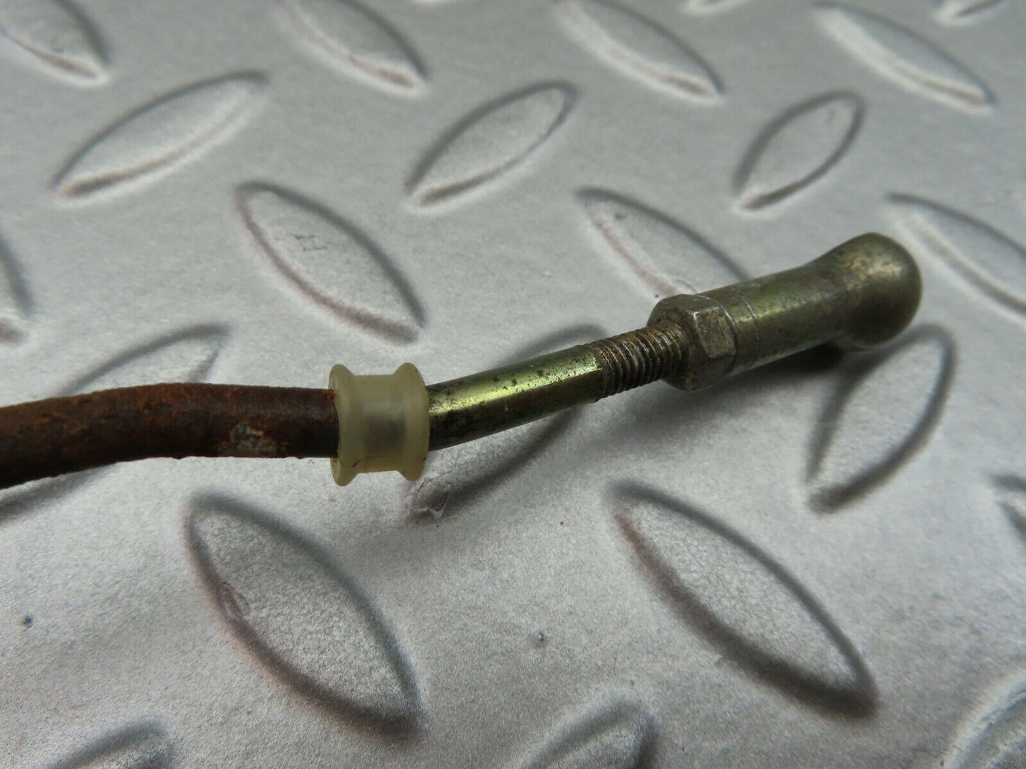 6409 Mercedes-Benz W126 380SE Accelerator Linkage