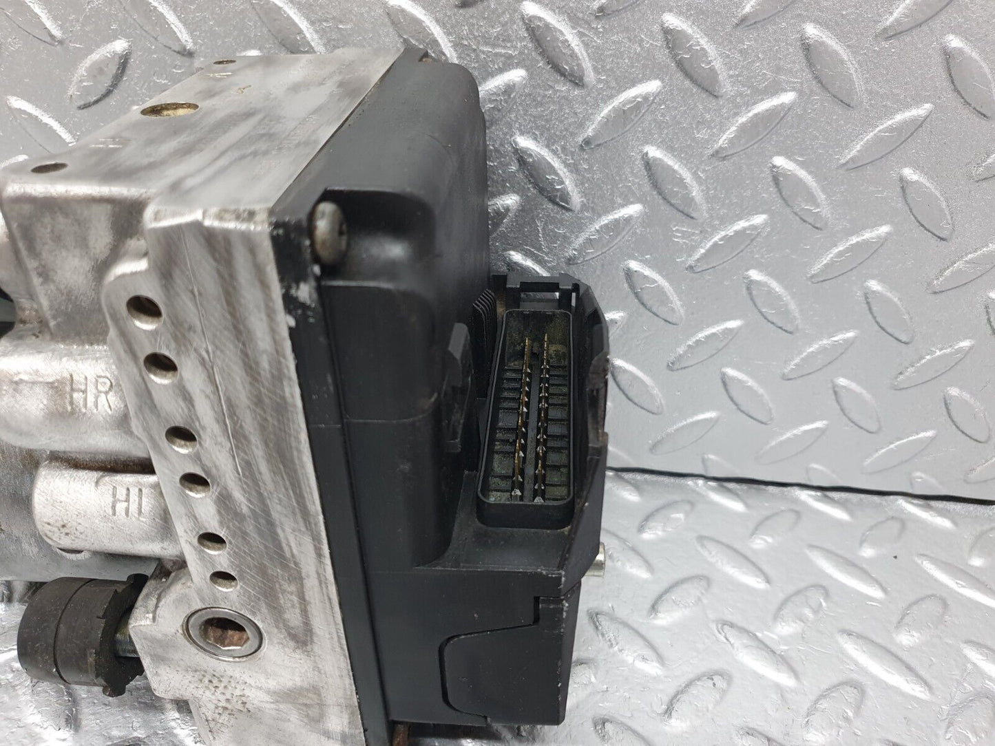 42502 Mercedes-Benz R129 320SL Coupe ABS Brake Pump Bosch 0130108057 0265217003 0024319612