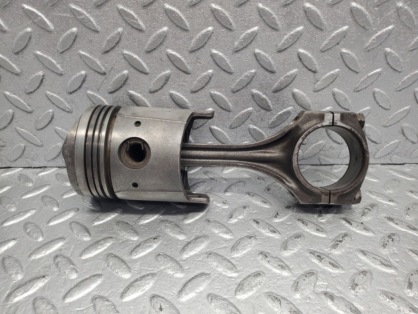 W112 piston and connecting rod used OEM