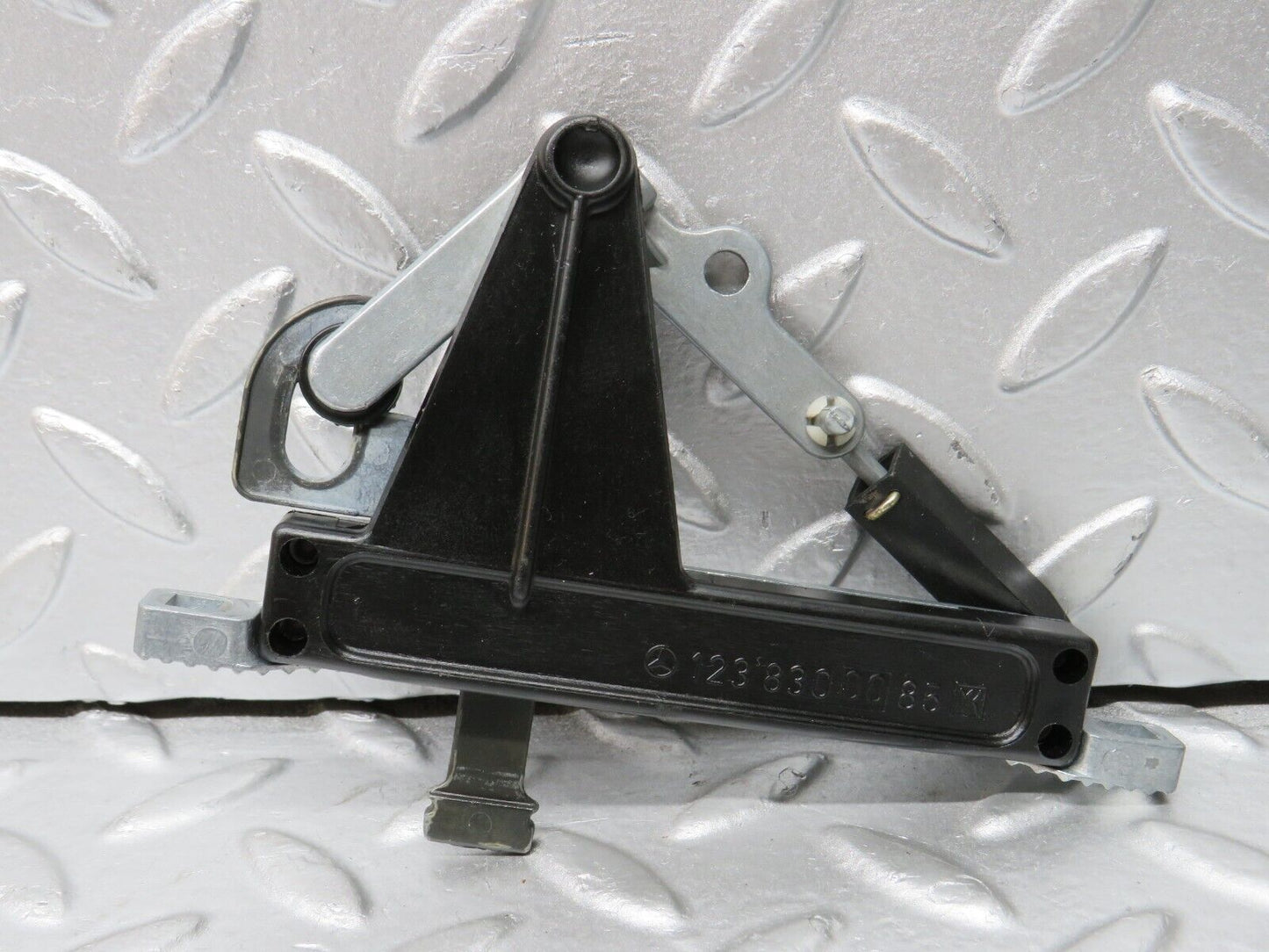 32047 Mercedes-Benz W123 230E Heater Control Switch 1238300085