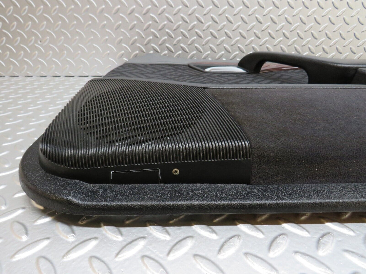 33355 Mercedes-Benz W202 C180 Front Right Door Card 2027202463