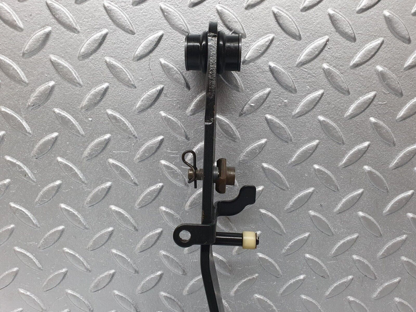 41967 Mercedes-Benz W202 C200 Brake Pedal With Rubber 1232910082