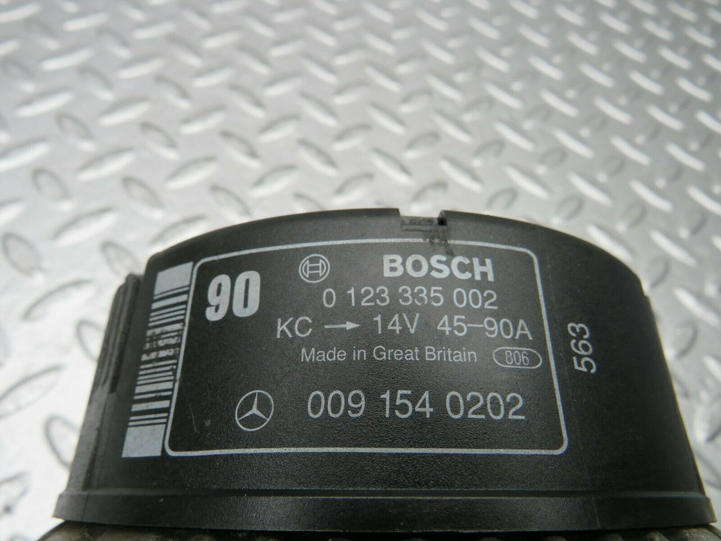22561 Mercedes-Benz C124 E220 Generator Alternator Bosch 0123335002 0091540202