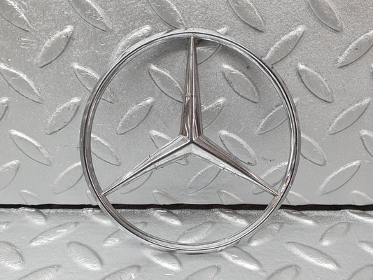 41206 Mercedes-Benz W126 300SE Trunk Lid Badge Emblem 1267580158