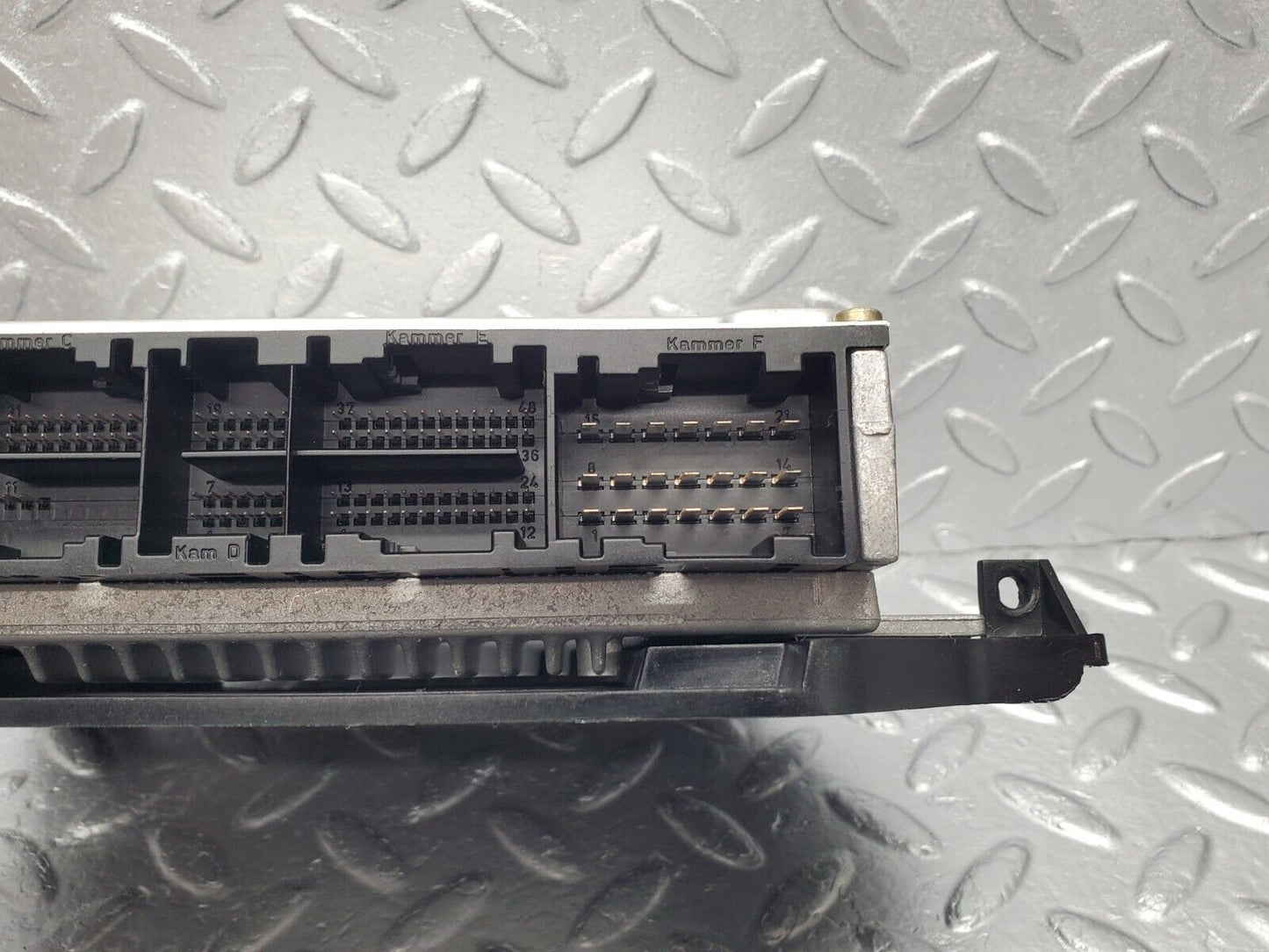 46821 Mercedes-Benz R129 320SL Coupe Engine Control Unit ECU 0265456532 0261206299