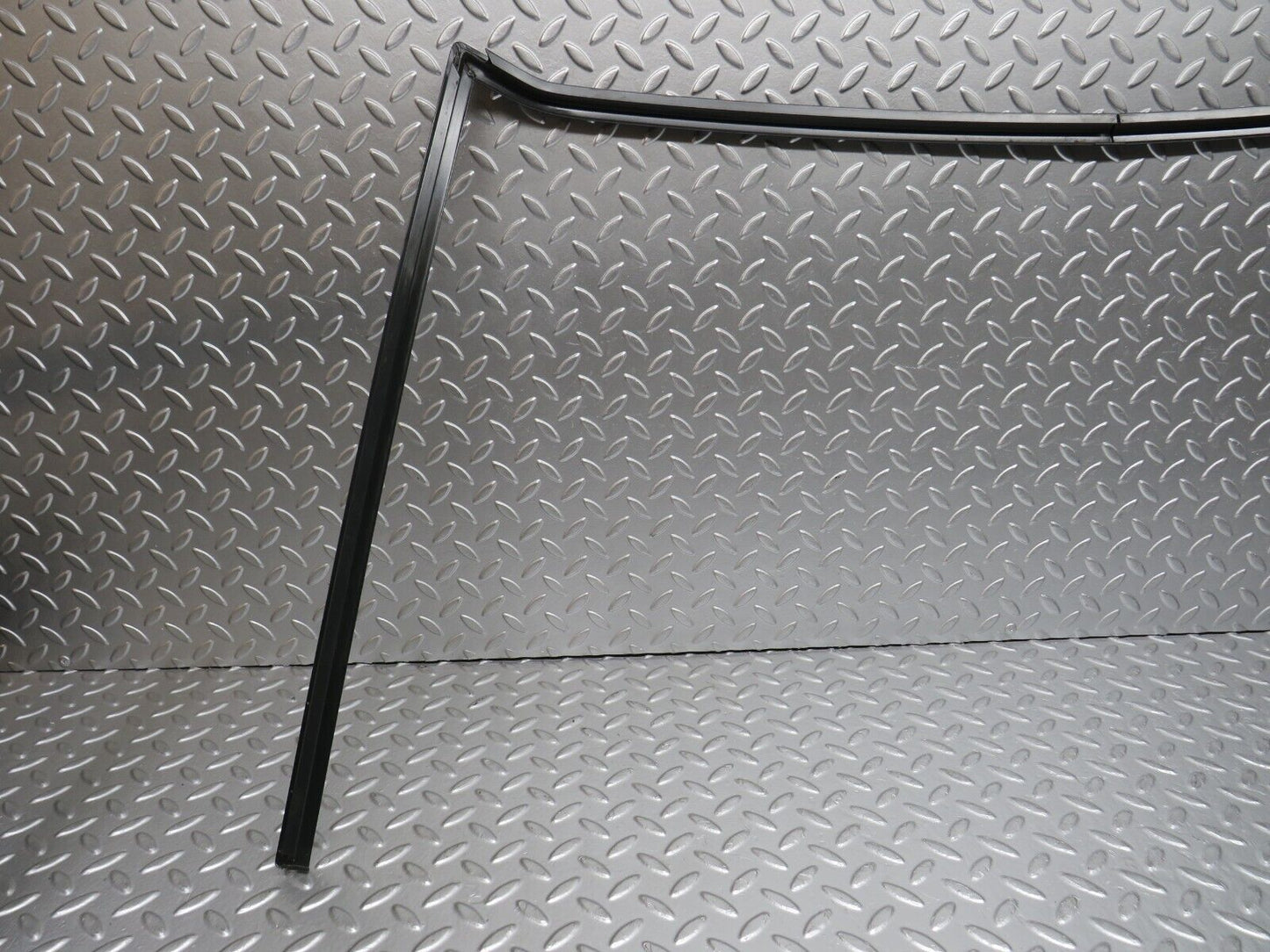 30738 Mercedes-Benz W201 190E Rear Windscreen Frame