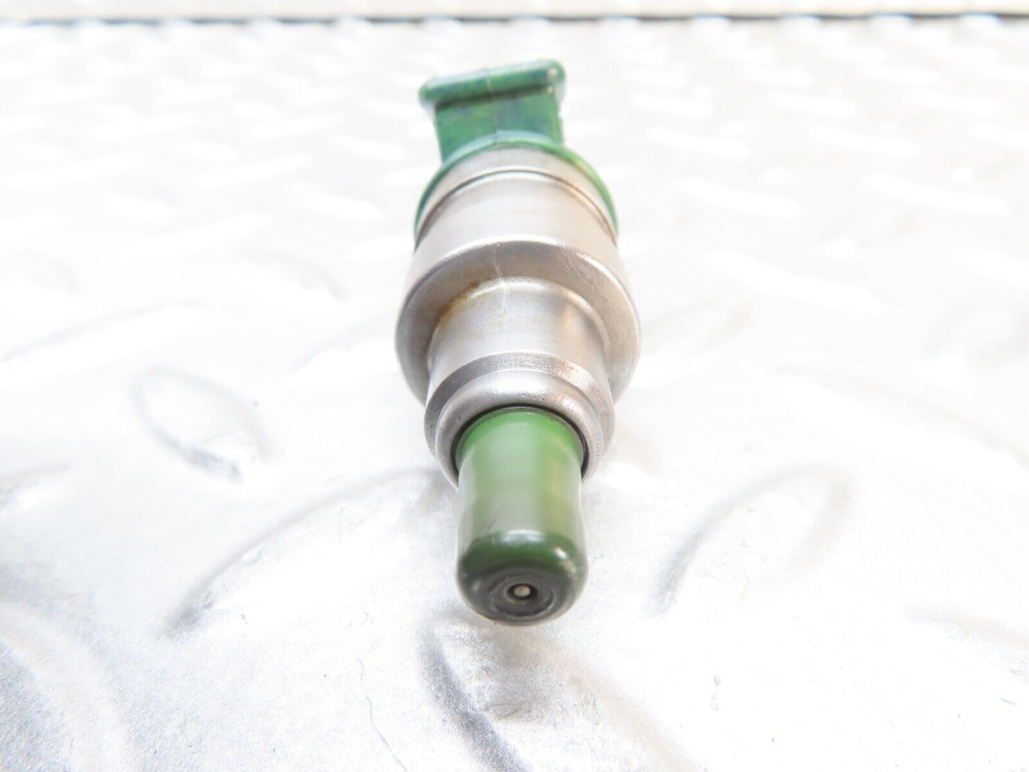 20400 Mercedes-Benz W114 280CE Coupe Fuel Injector Bosch 0280150035