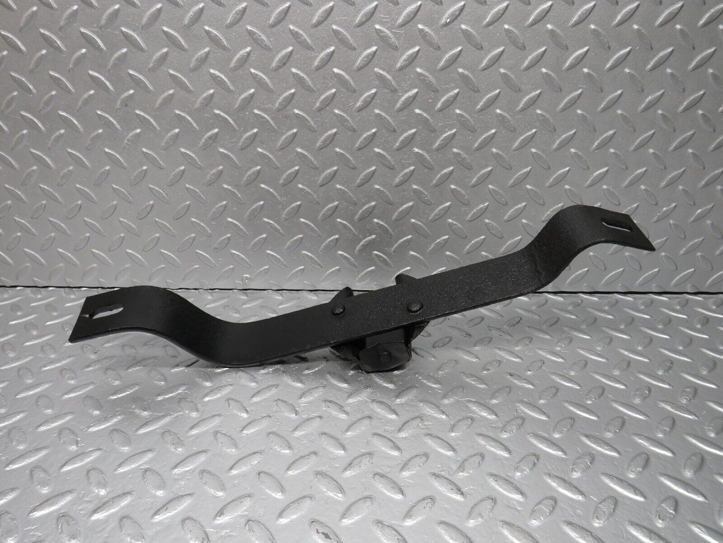 40392 Mercedes-Benz W110 230 Rear Right Bumper Bracket
