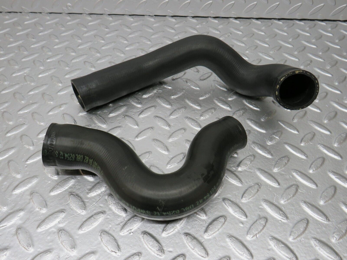 34090 Mercedes-Benz W124 260E Coolant Hose Hose Pipe 2x 1245013382 1245019482