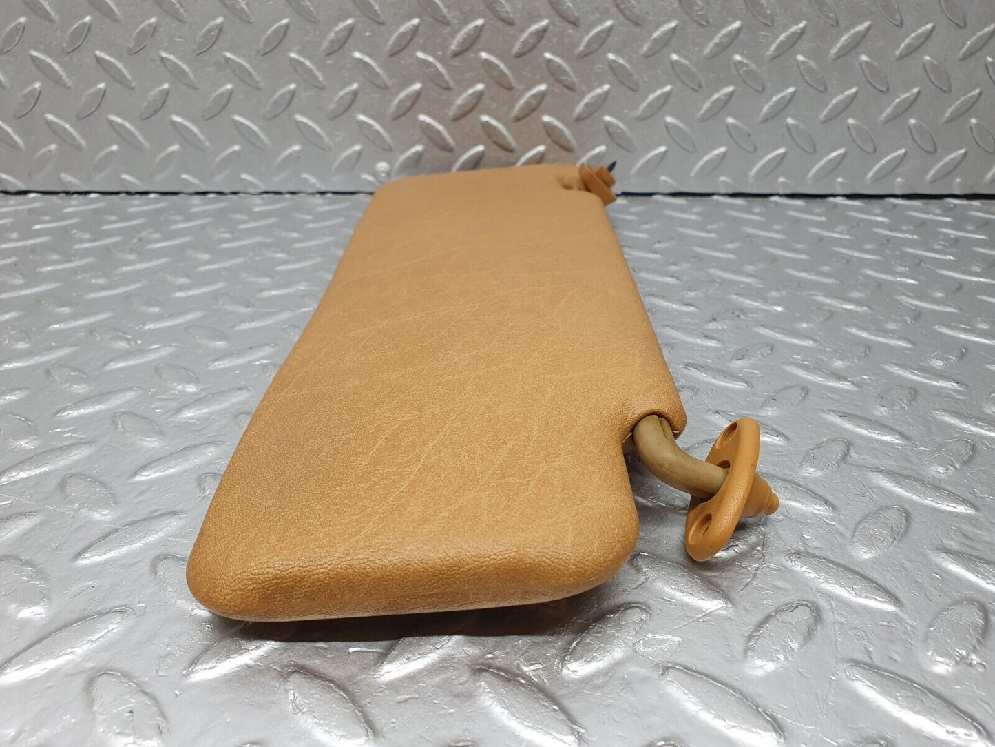 41392 Mercedes-Benz W124 200E Sun Visor Left Side Palomino