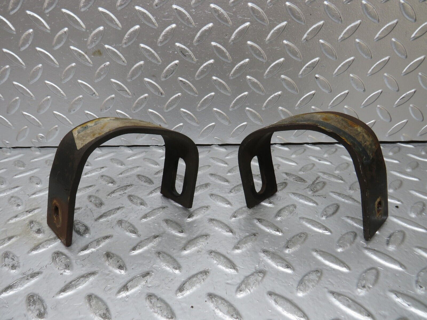 27394 Mercedes-Benz W123 280E Front Bumper Bracket Pair