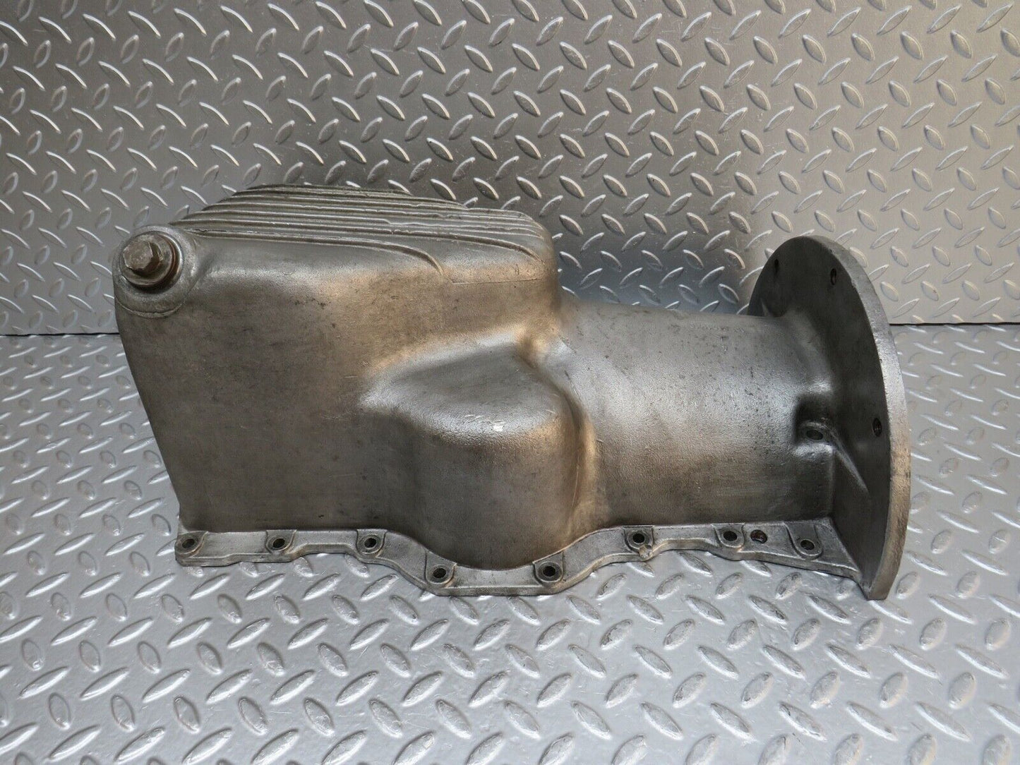 0336 Mercedes-Benz W120 180D Ponton Engine Oil Pan Aluminium 1810101913