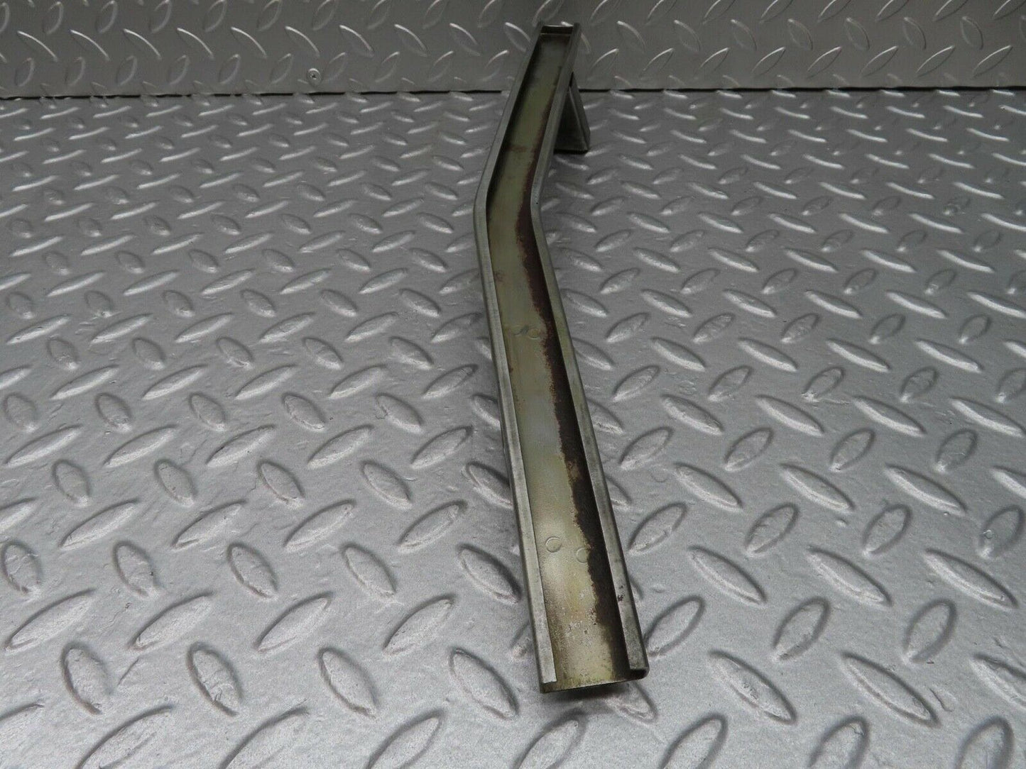 13995 Mercedes-Benz C107 280SLC Rear Left Window Channel