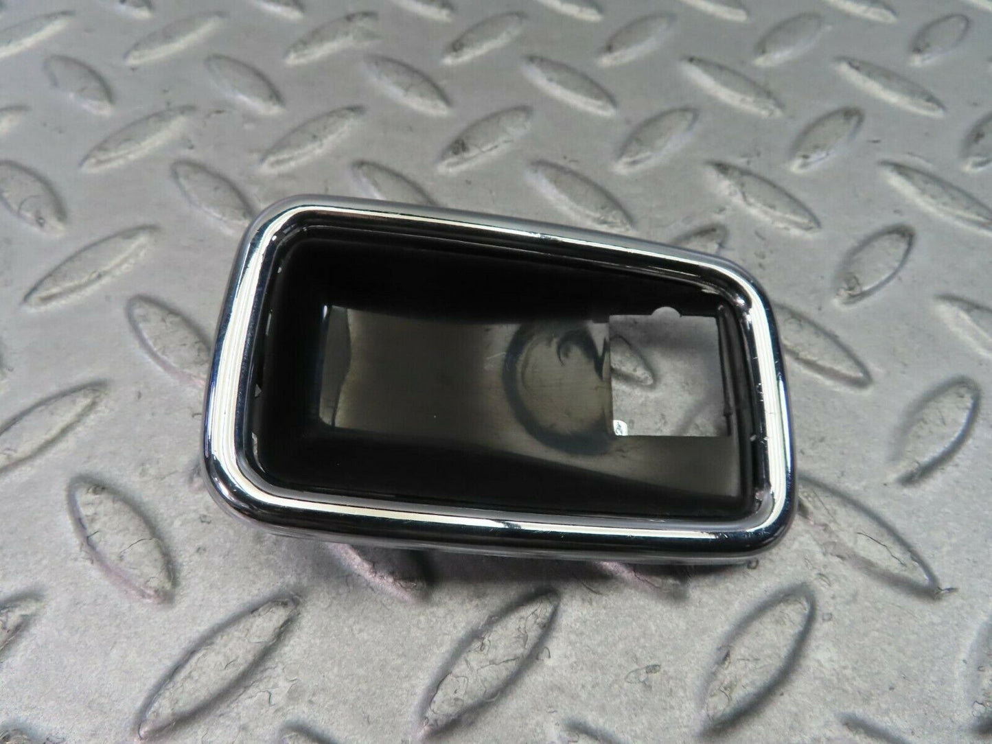 8659 Mercedes-Benz W108 Chrome Frame For Door Opener Left 1087660511