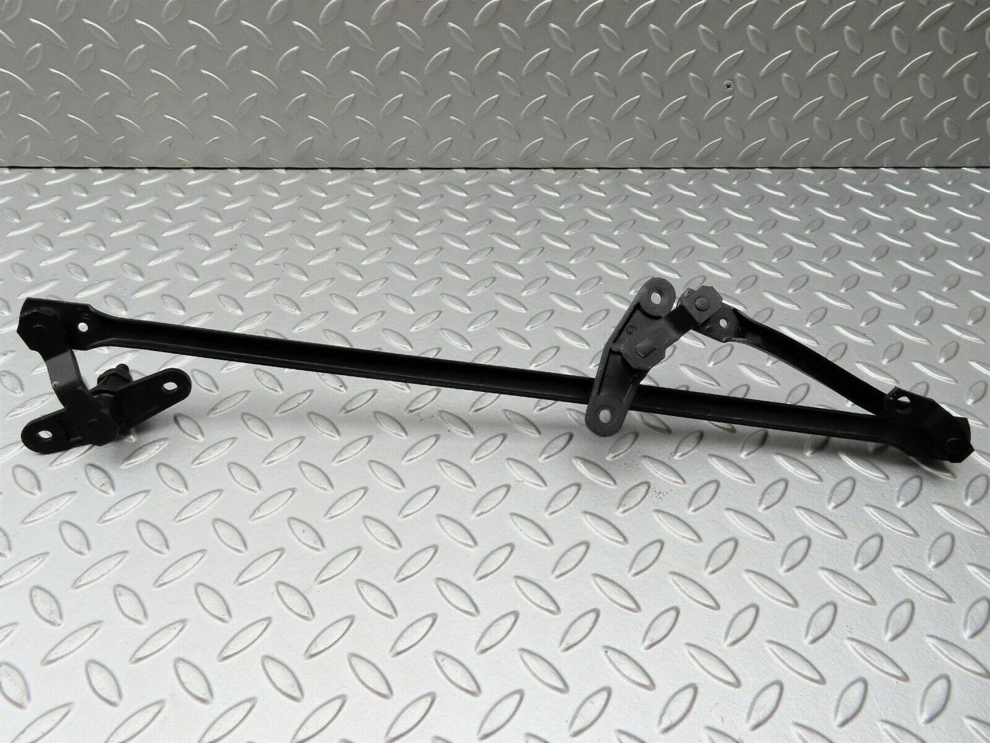 4035 Mercedes-Benz S123 200T Wagon Windscreen Wiper Linkage