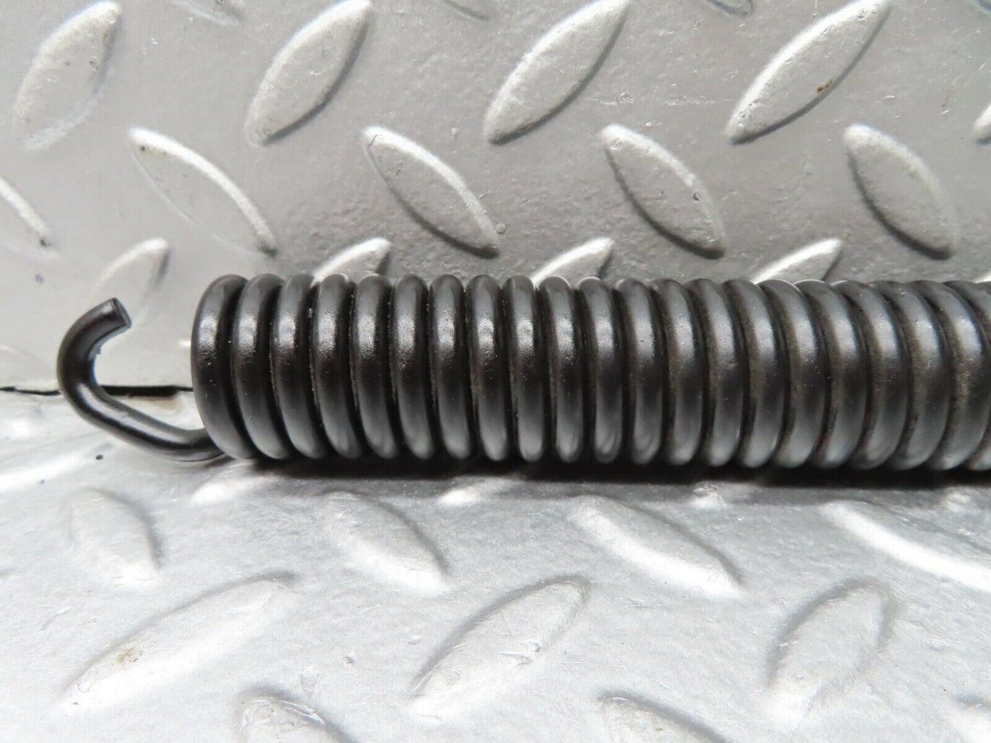 18200 Mercedes-Benz W111 220SE Coupe Bonnet Hinge Spring