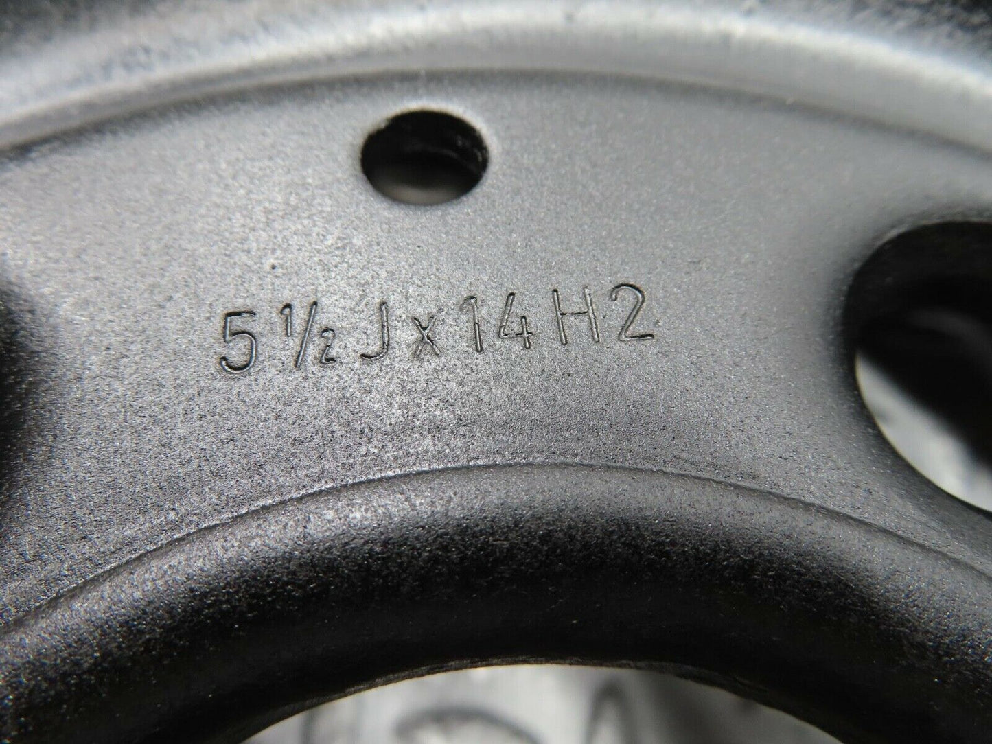 13323 Mercedes-Benz Steel Wheel 5.5Jx14H2 ET30 5x112 1154001302