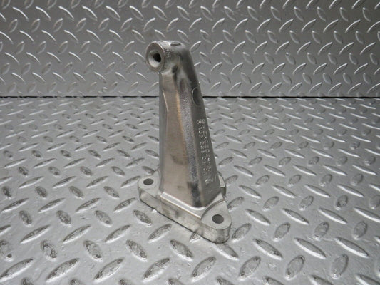 28704 Mercedes-Benz W123 230E Engine Mount Bracket Right Side 1022230304