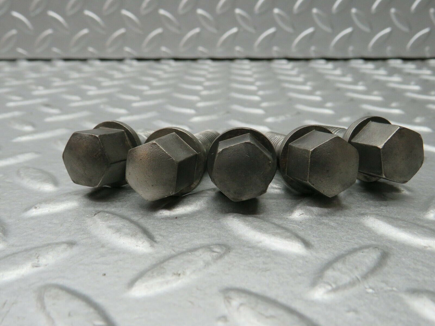 22275 Mercedes-Benz 5x Alloy Wheel Lug Bolt M12x1.5
